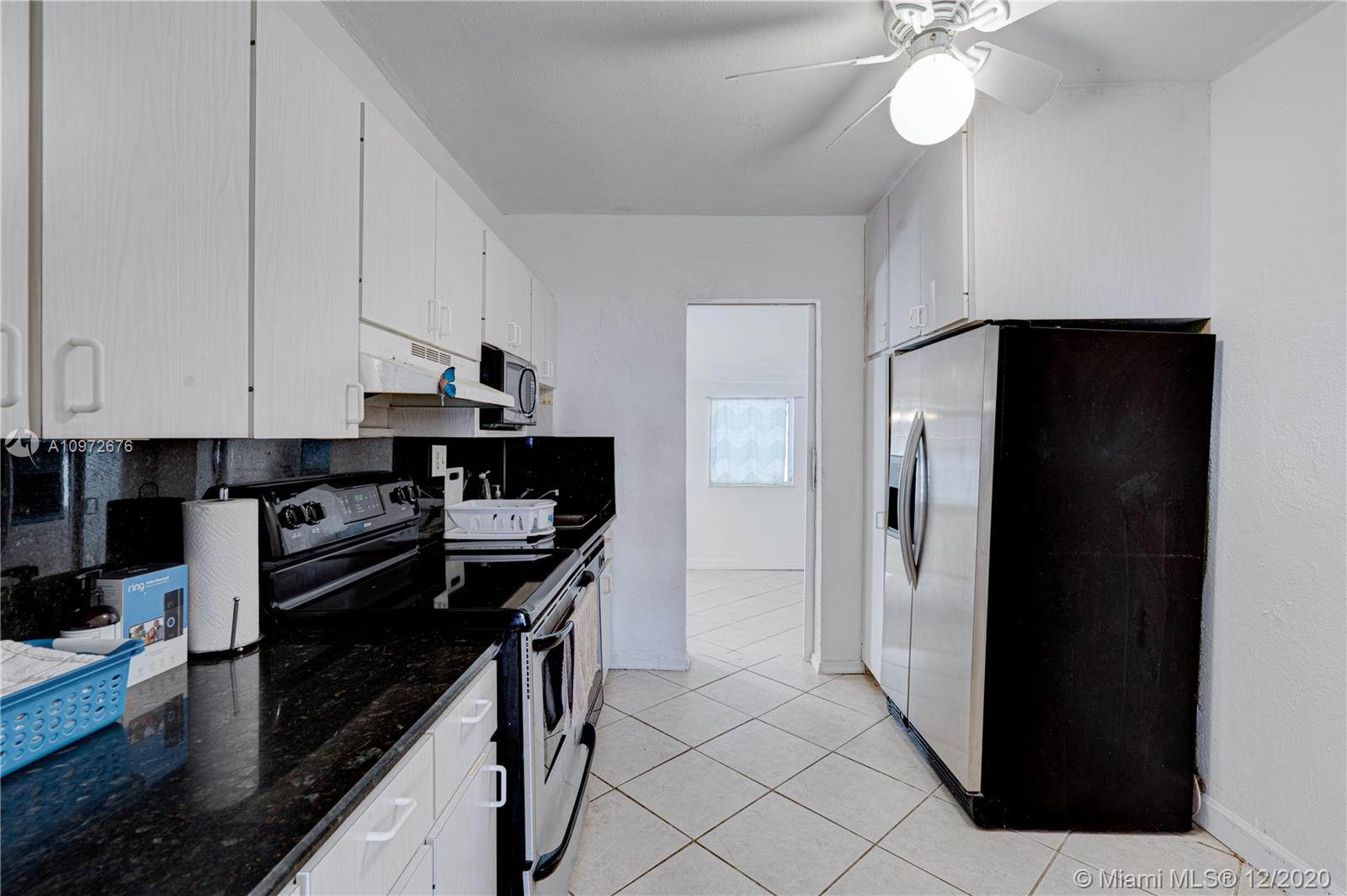 See details / 1900 sq. ft. $ 2021-02-01 0 Photo