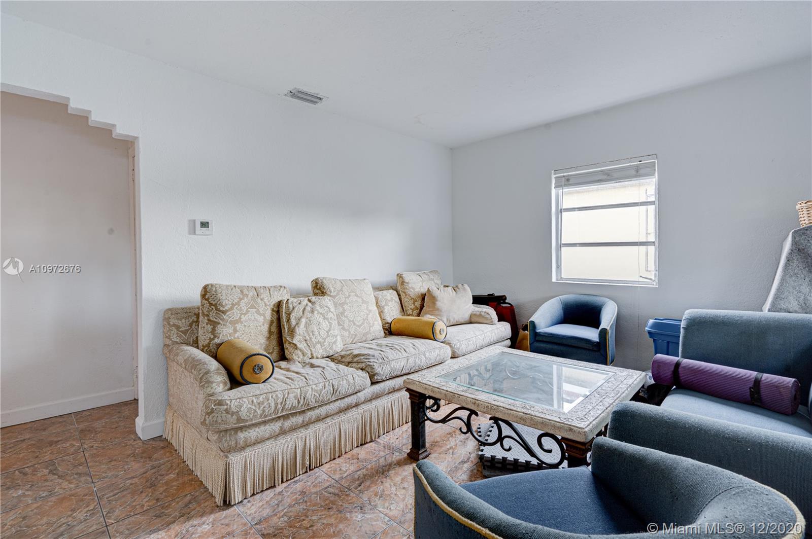 See details / 1900 sq. ft. $ 2021-02-01 0 Photo
