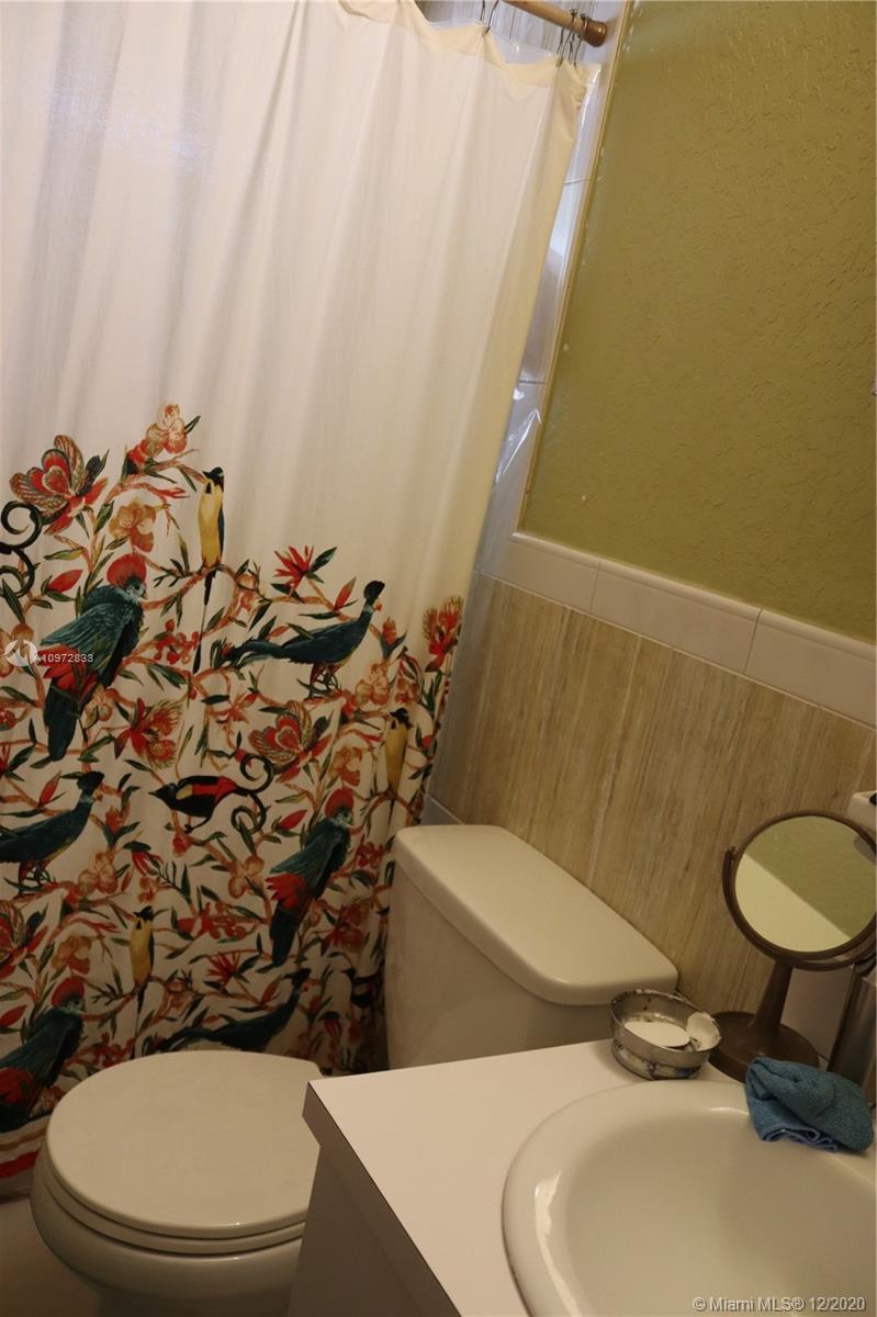 See details / 2100 sq. ft. $ 2020-12-17 0 Photo