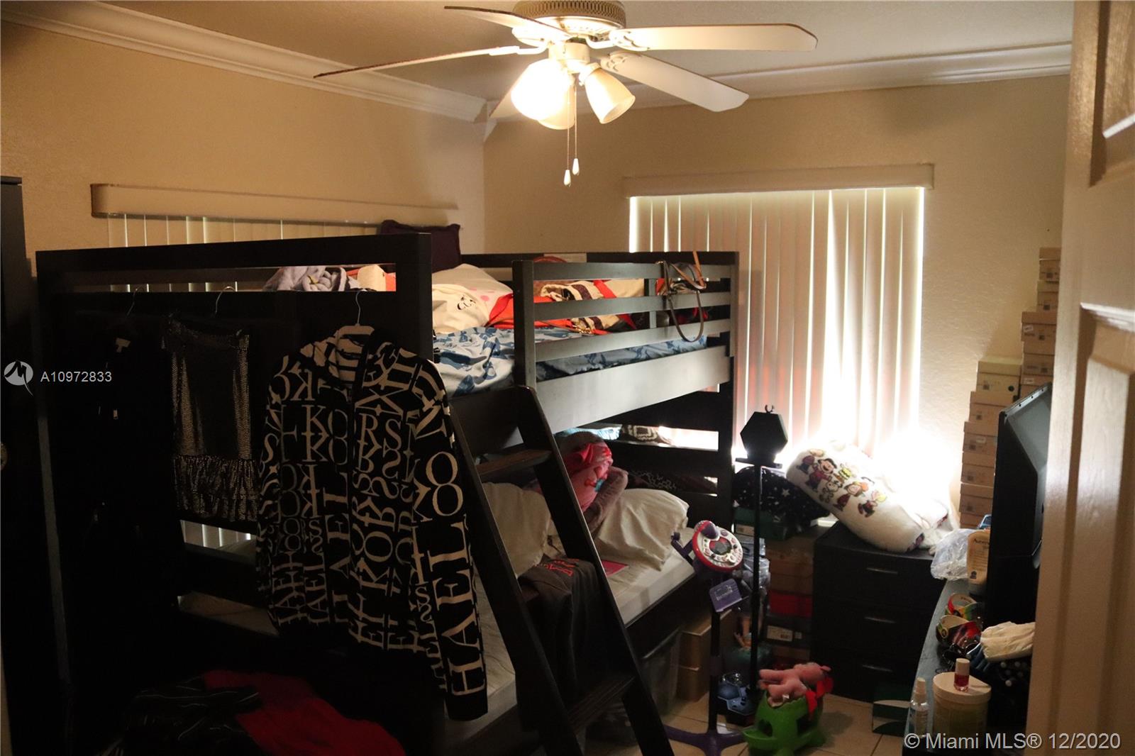 See details / 2100 sq. ft. $ 2020-12-17 0 Photo