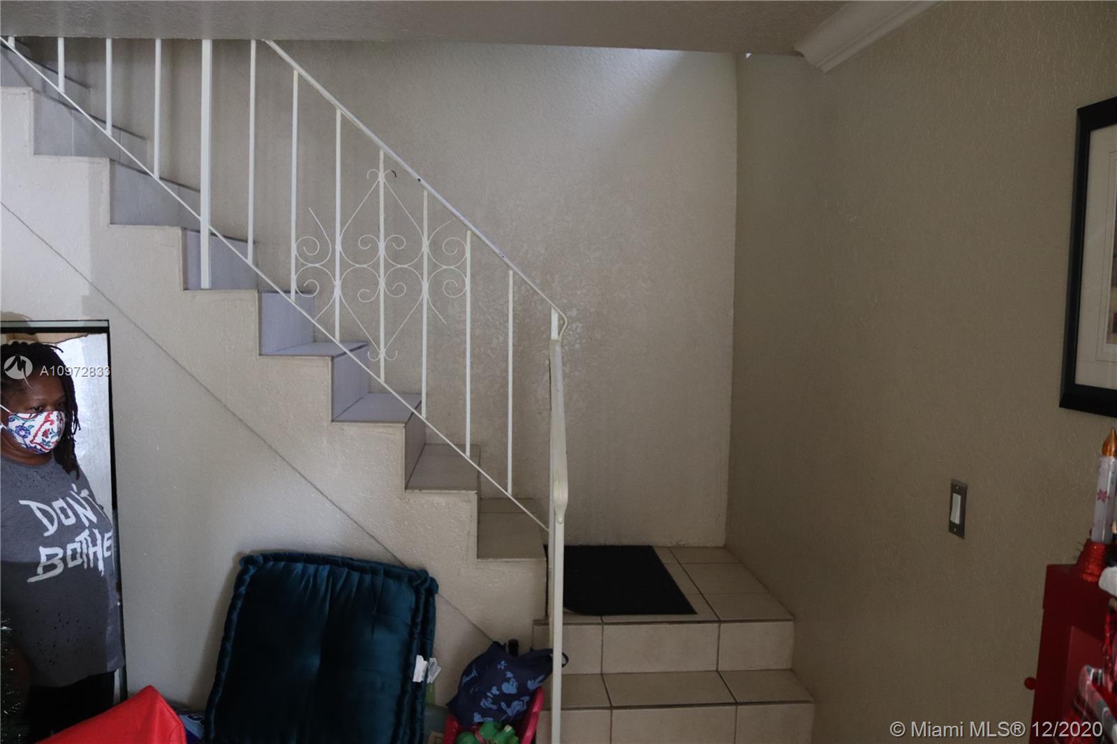 See details / 2100 sq. ft. $ 2020-12-17 0 Photo