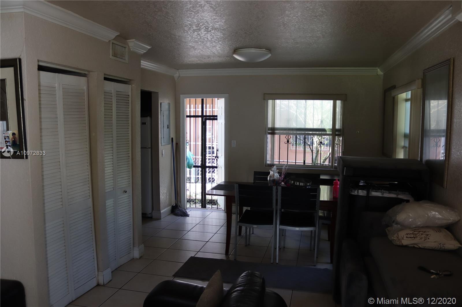 See details / 2100 sq. ft. $ 2020-12-17 0 Photo