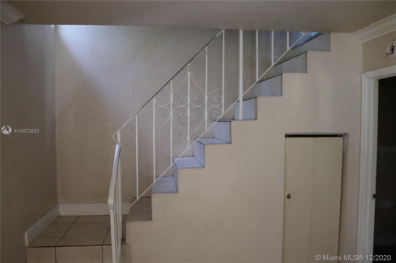 See details / 2100 sq. ft. $ 2020-12-17 0 Photo