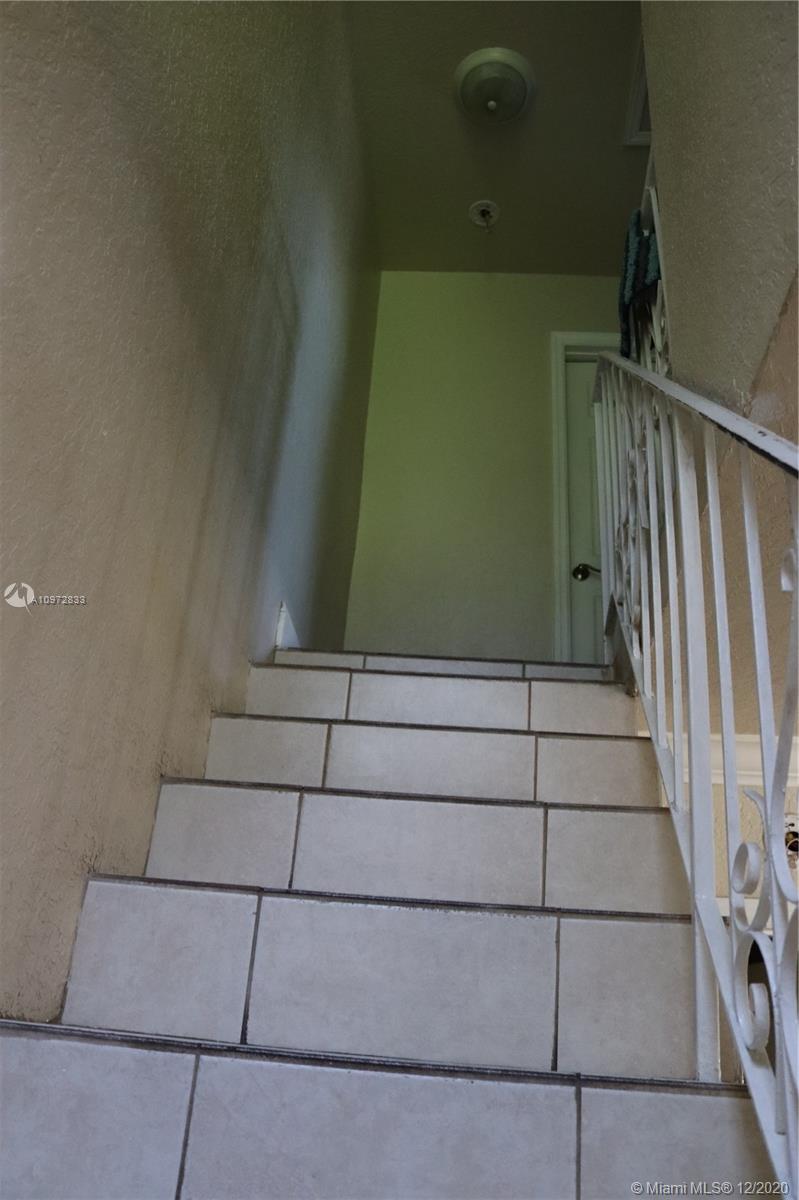 See details / 2100 sq. ft. $ 2020-12-17 0 Photo