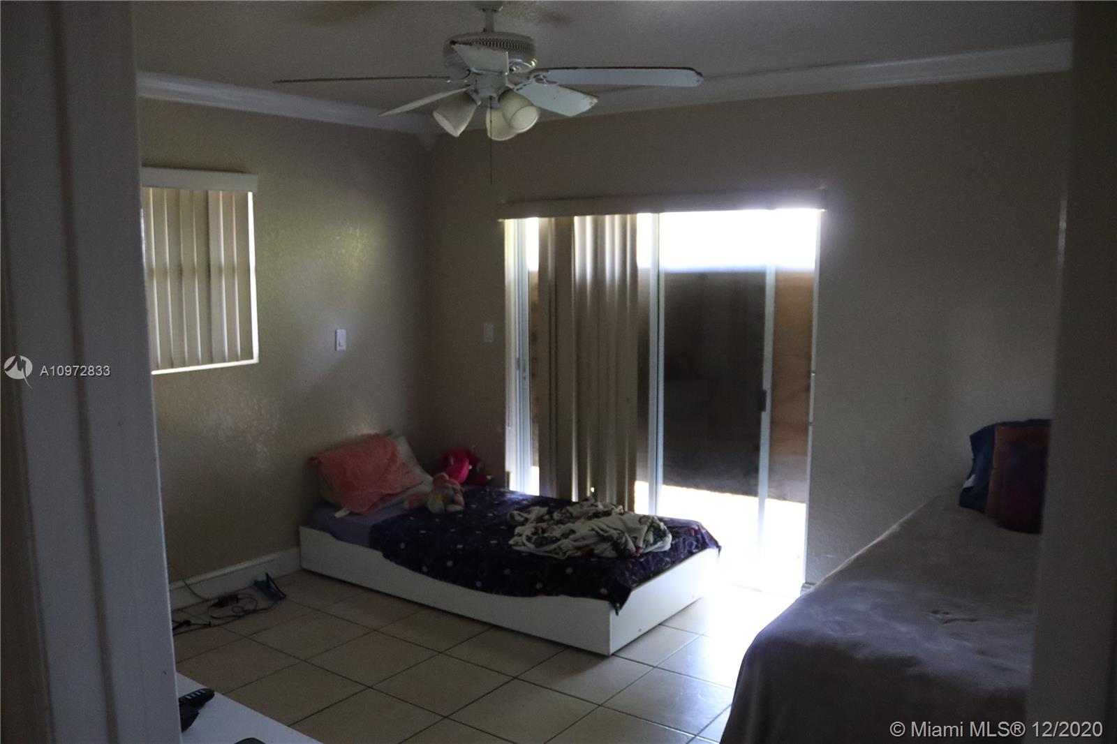 See details / 2100 sq. ft. $ 2020-12-17 0 Photo
