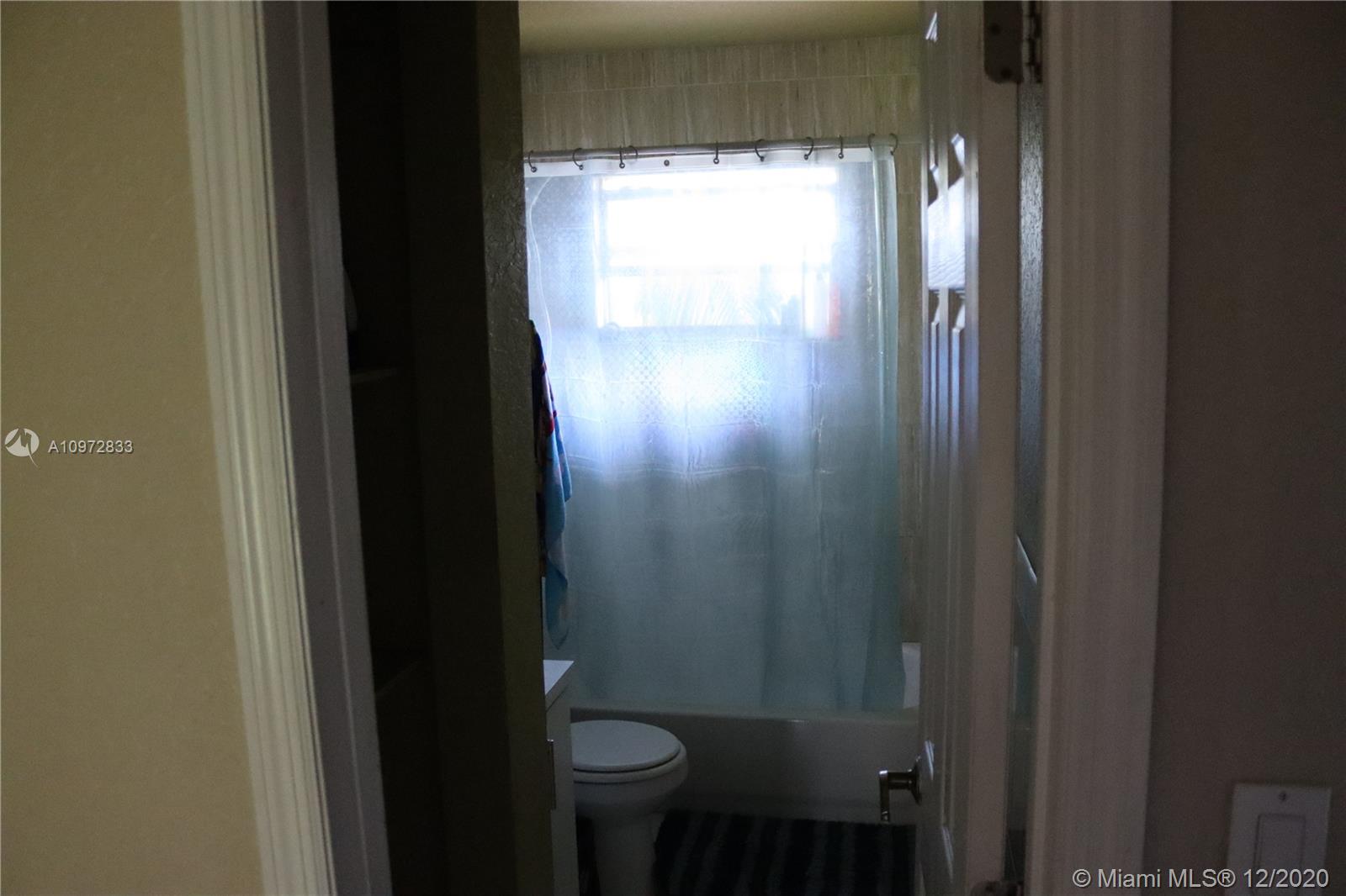See details / 2100 sq. ft. $ 2020-12-17 0 Photo