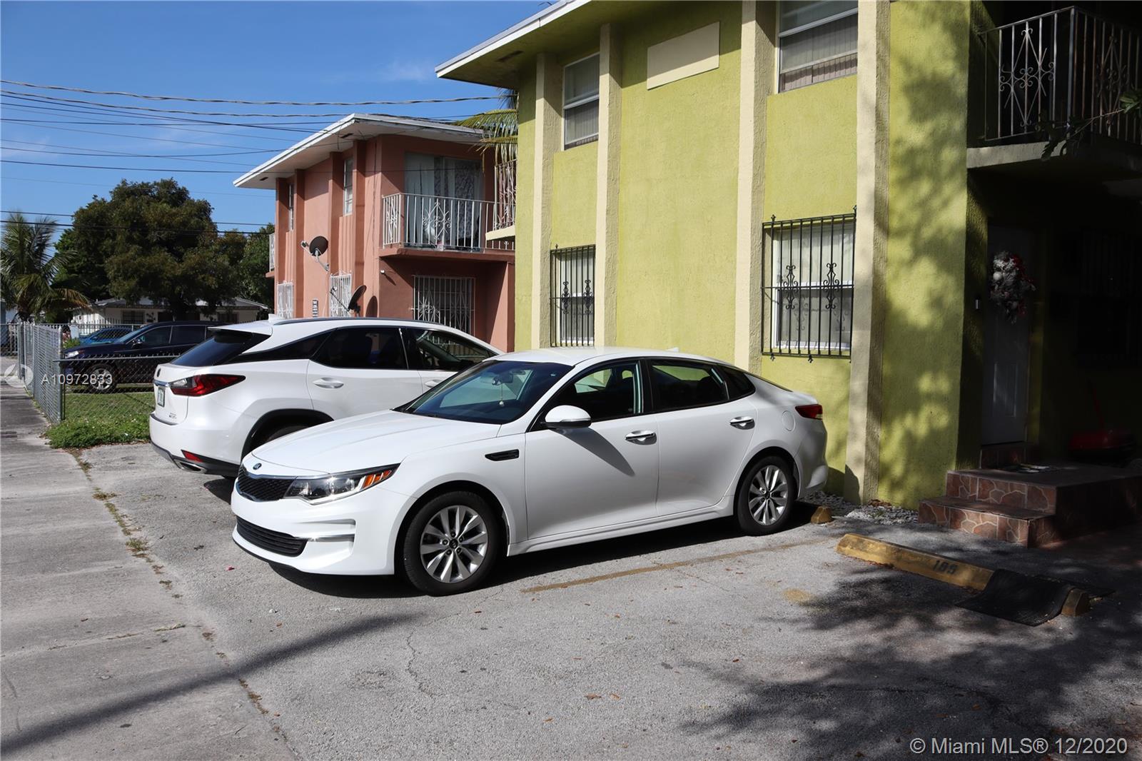 See details / 2100 sq. ft. $ 2020-12-17 0 Photo
