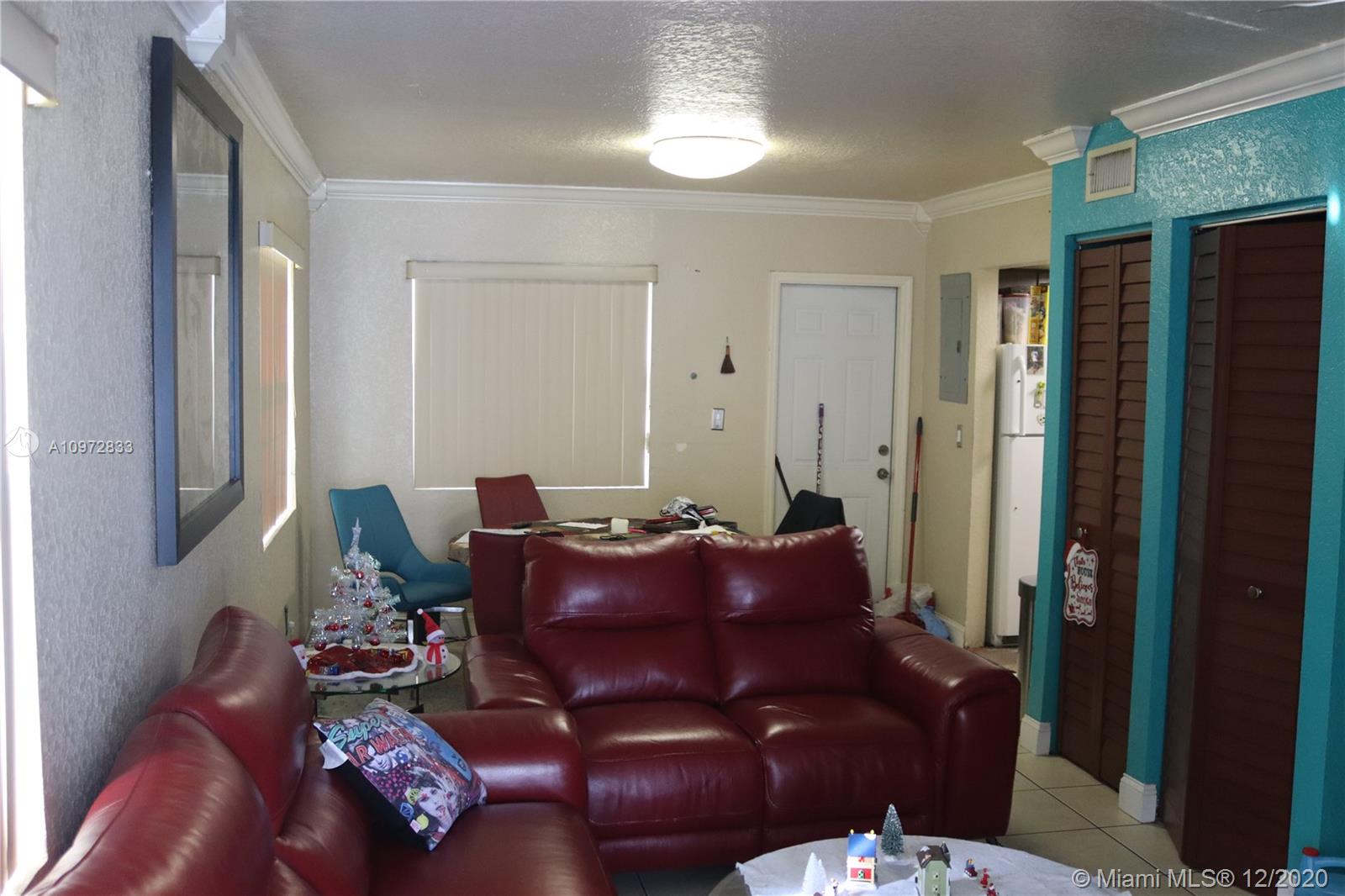 See details / 2100 sq. ft. $ 2020-12-17 0 Photo