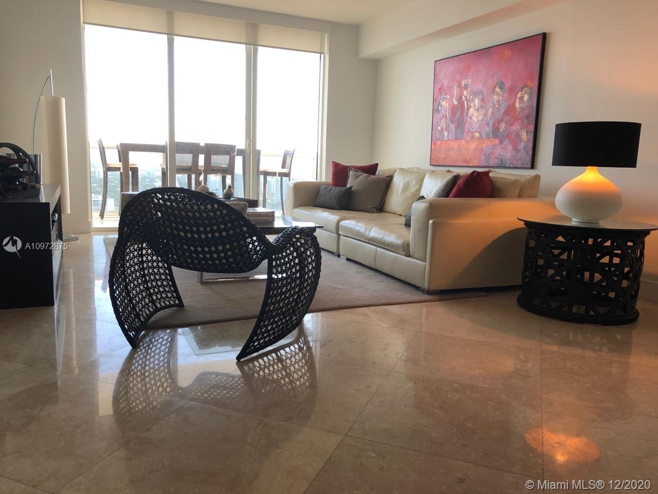 Ver detalles 5003 3 / 3 1733 sq. ft. $ 2021-01-15 0 foto