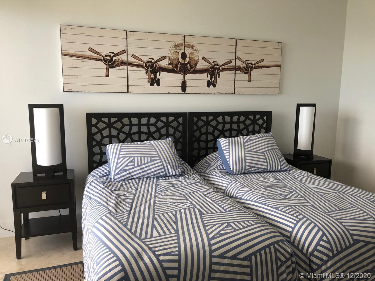 Ver detalles 5003 3 / 3 1733 sq. ft. $ 2021-01-15 0 foto