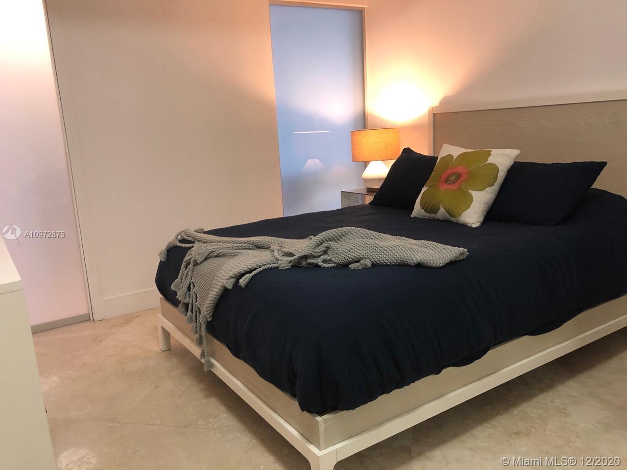 Ver detalles 5003 3 / 3 1733 sq. ft. $ 2021-01-15 0 foto