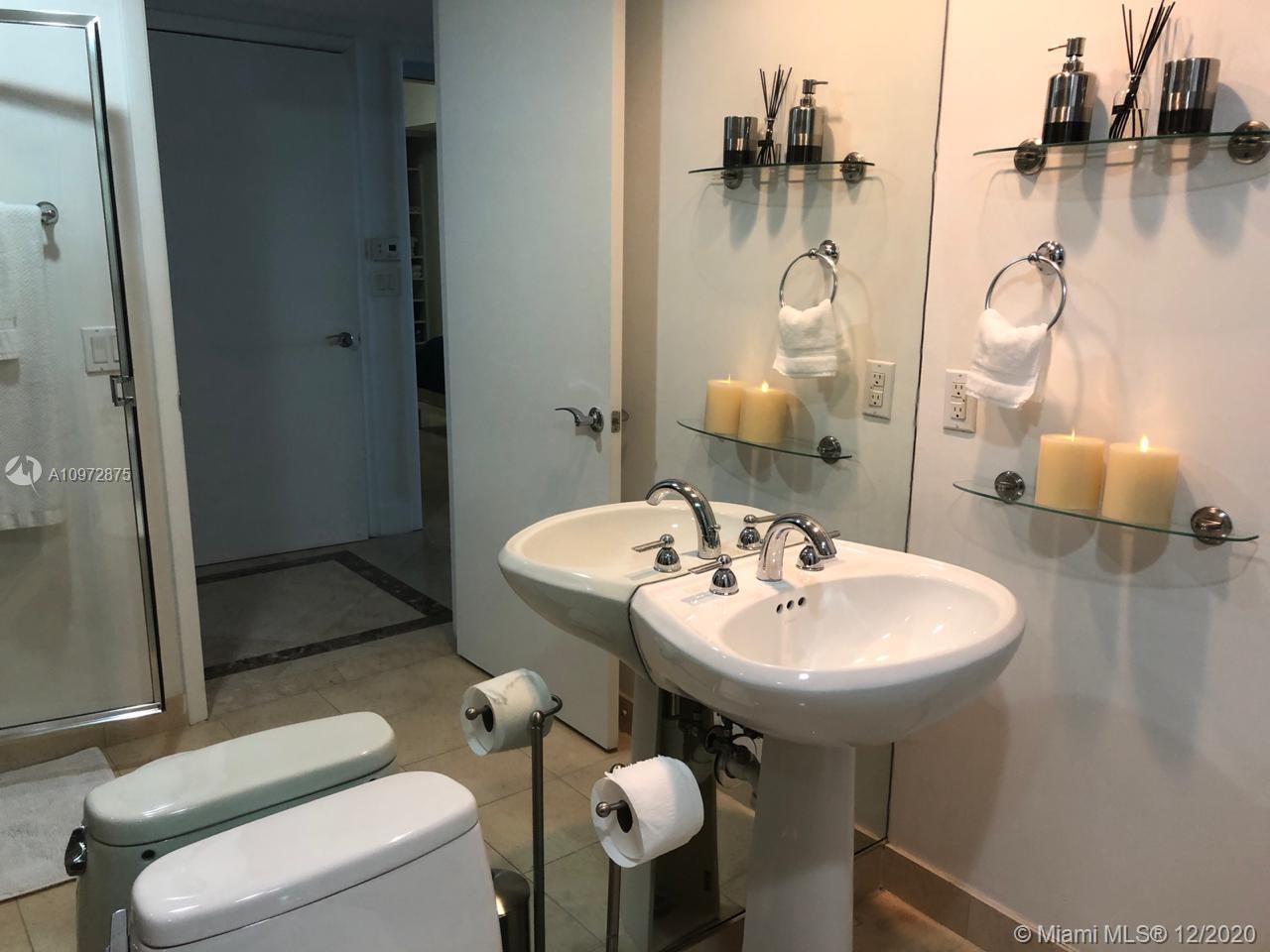 Ver detalles 5003 3 / 3 1733 sq. ft. $ 2021-01-15 0 foto