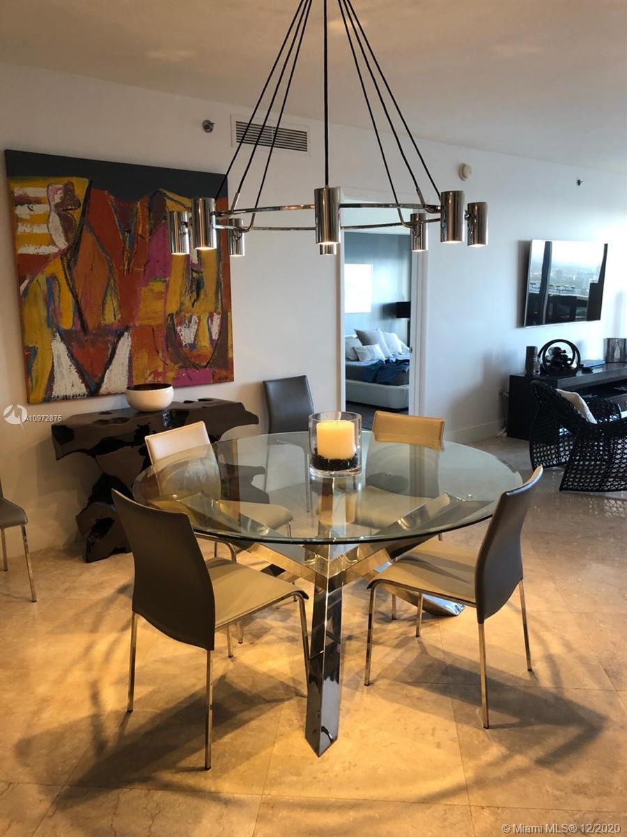 Ver detalles 5003 3 / 3 1733 sq. ft. $ 2021-01-15 0 foto