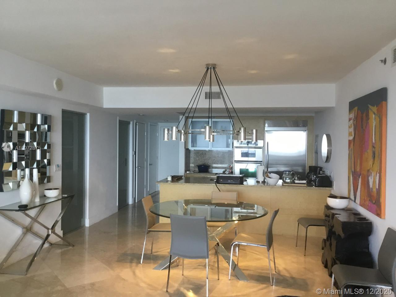 Ver detalles 5003 3 / 3 1733 sq. ft. $ 2021-01-15 0 foto