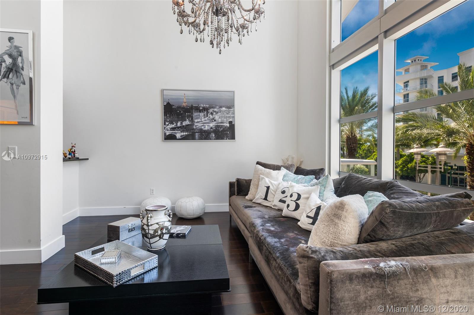 Photo of 3131 188th St #2-307, Aventura, Florida, 33180 - Living Room