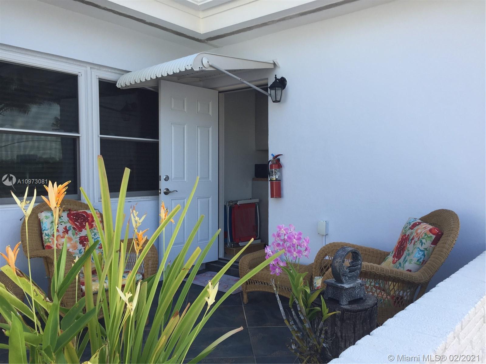 See details / 1672 sq. ft. $ 2020-12-21 0 Photo