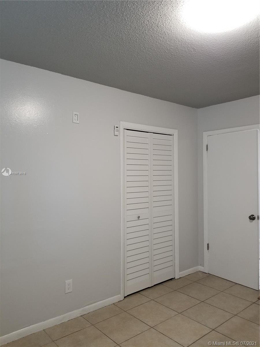 See details / 2100 sq. ft. $ 2021-04-14 0 Photo