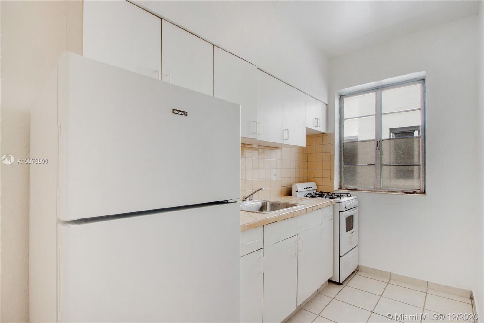 See details / 7067 sq. ft. $ 2020-12-21 0 Photo