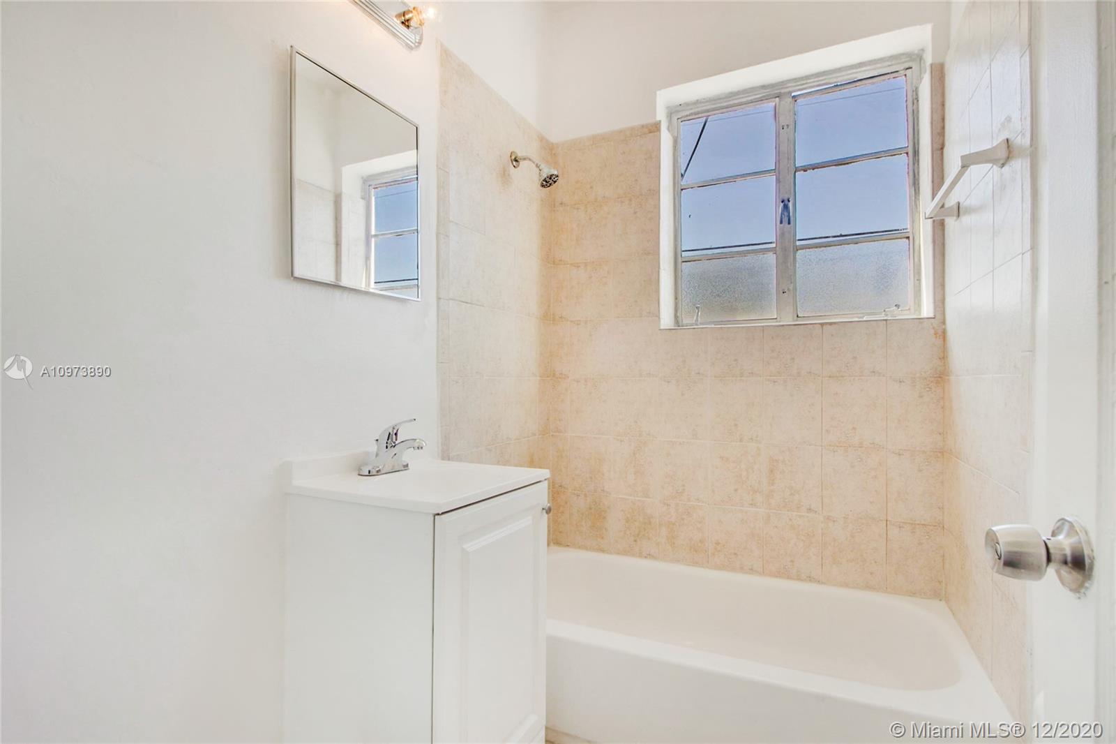 See details / 7067 sq. ft. $ 2020-12-21 0 Photo