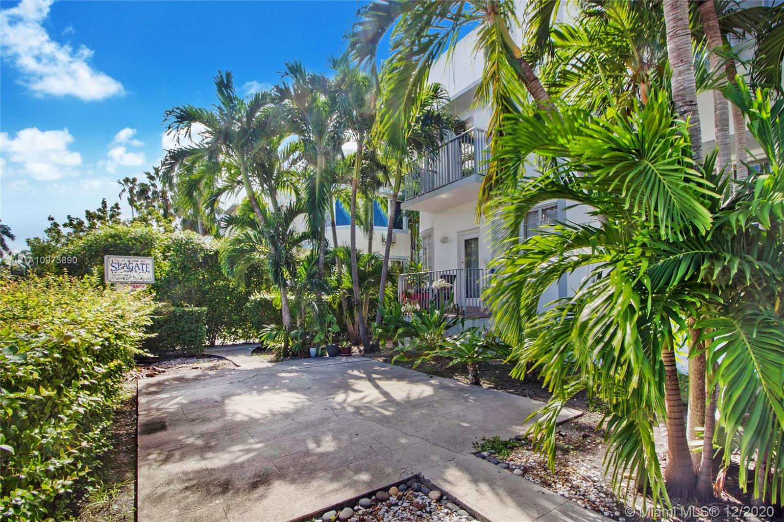See details / 7067 sq. ft. $ 2020-12-21 0 Photo