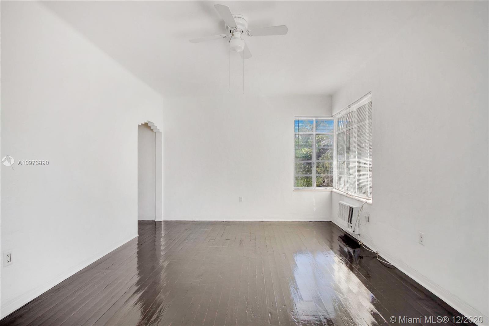 See details / 7067 sq. ft. $ 2020-12-21 0 Photo