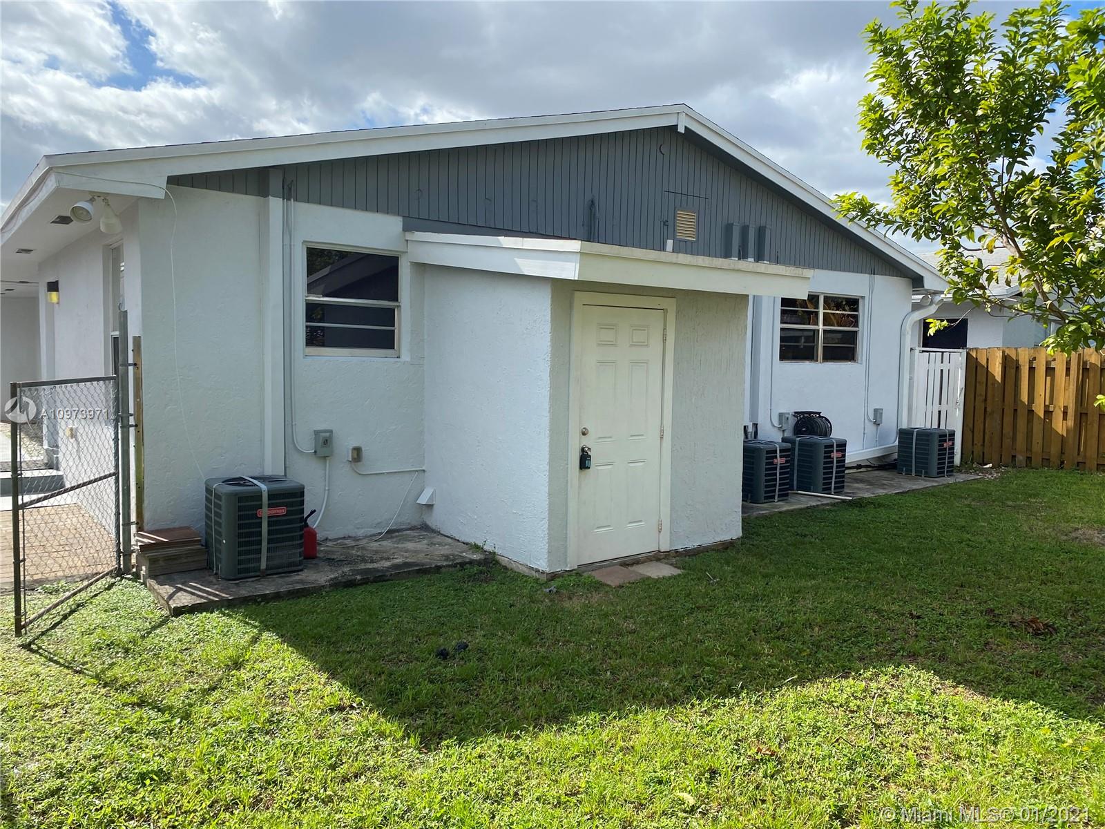 See details / 2403 sq. ft. $ 2020-12-21 0 Photo
