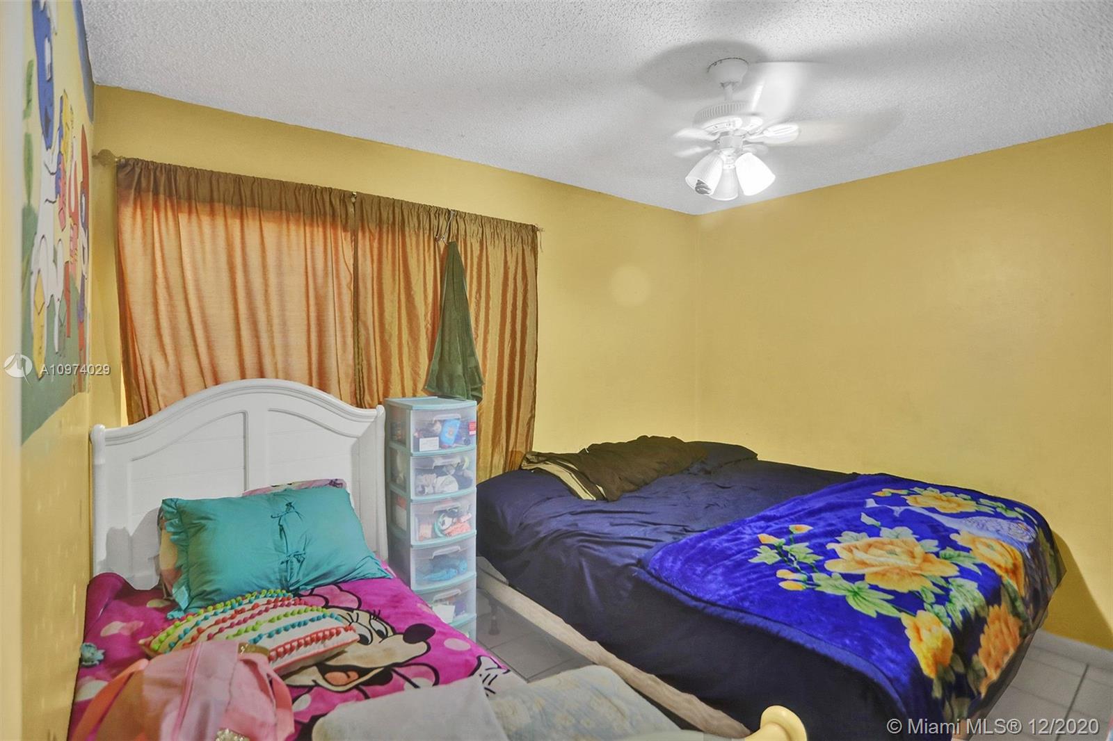 See details / 2833 sq. ft. $ 2020-12-21 0 Photo