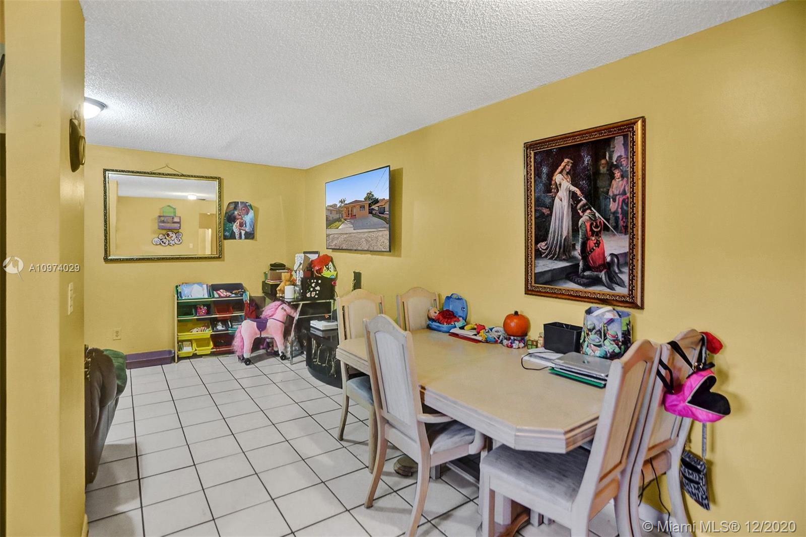 See details / 2833 sq. ft. $ 2020-12-21 0 Photo
