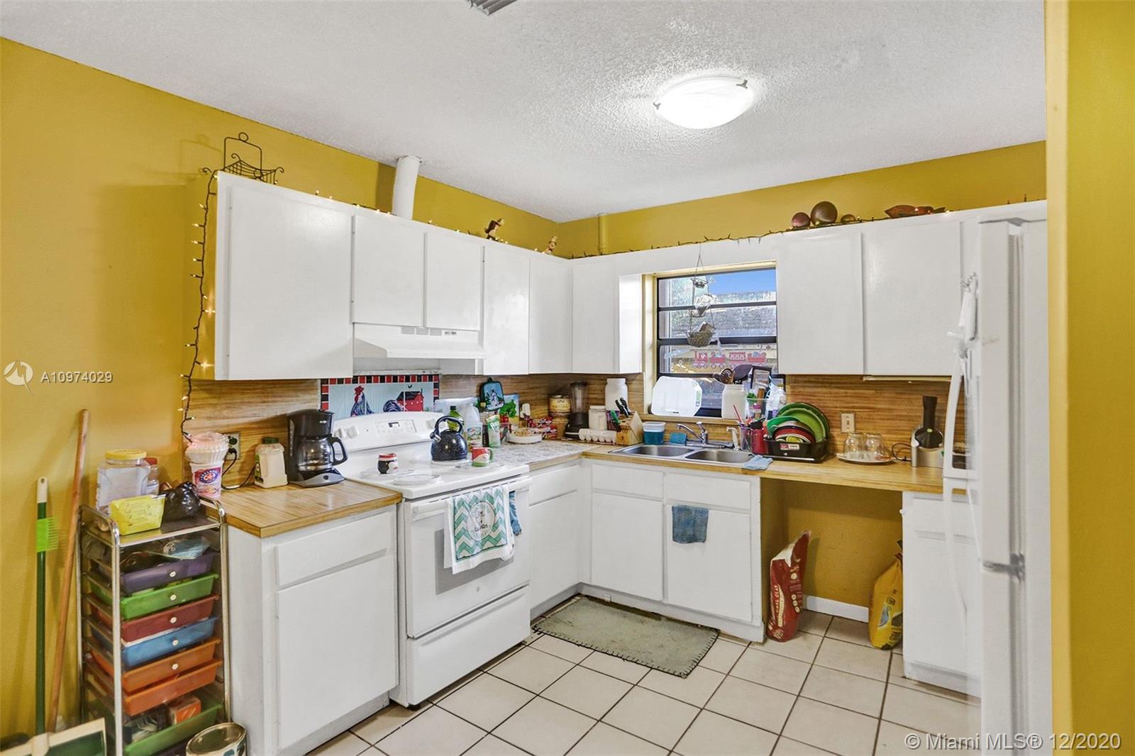 See details / 2833 sq. ft. $ 2020-12-21 0 Photo