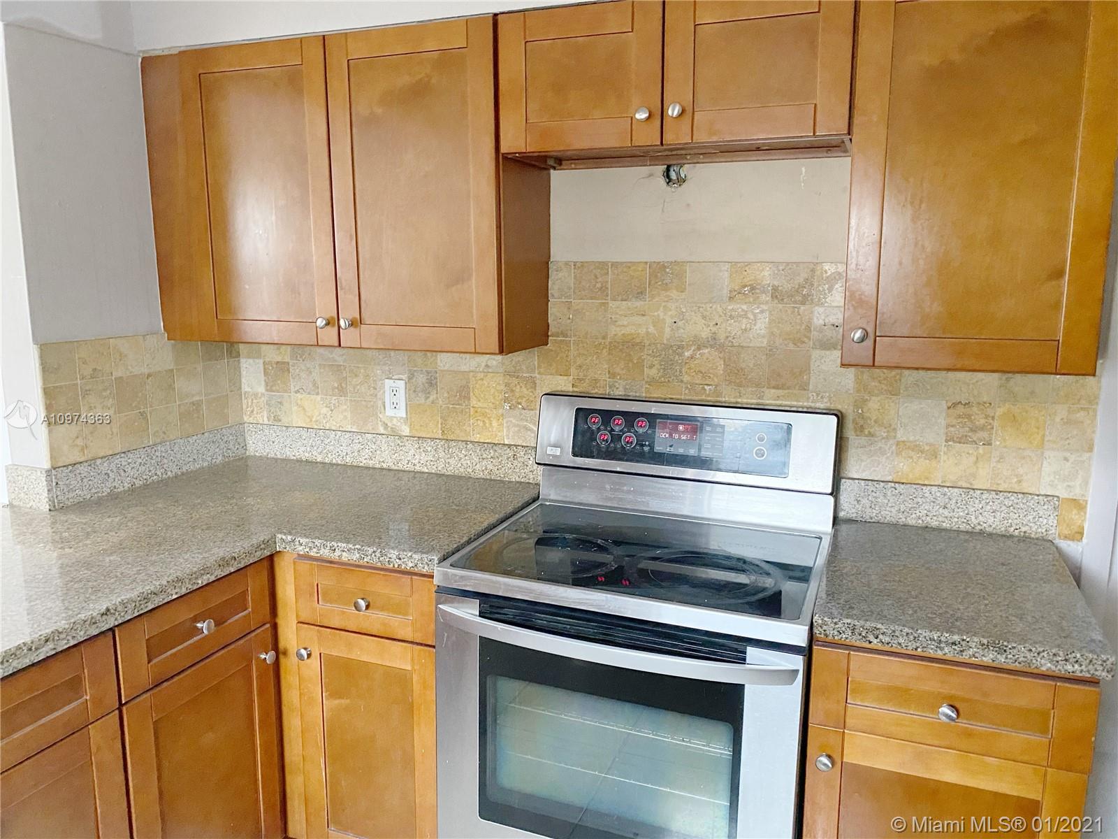 See details / 2822 sq. ft. $ 2021-03-11 0 Photo