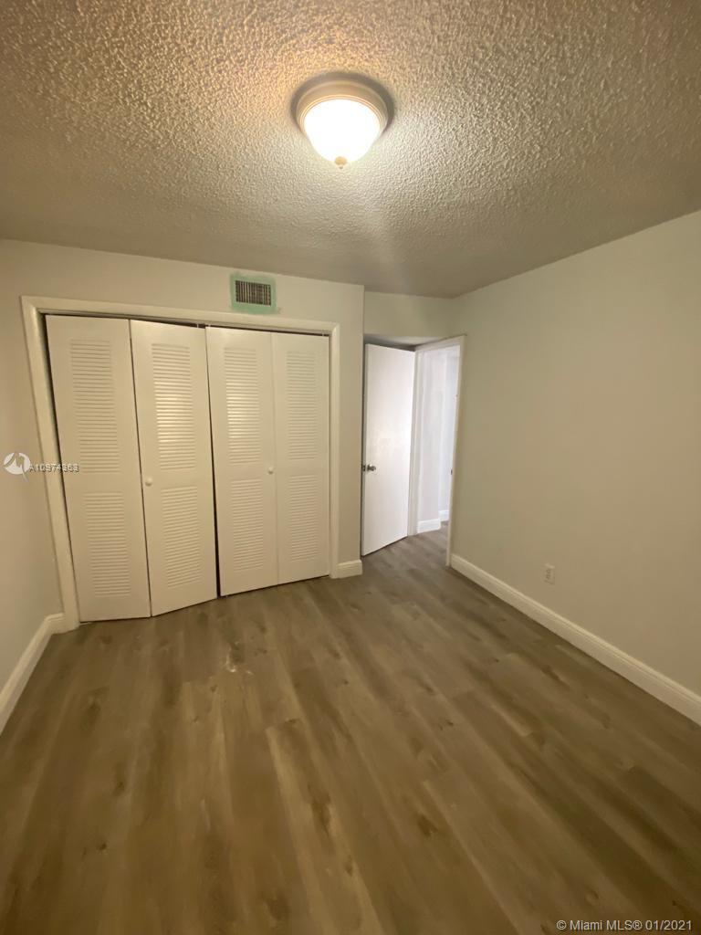 See details / 2822 sq. ft. $ 2021-03-11 0 Photo