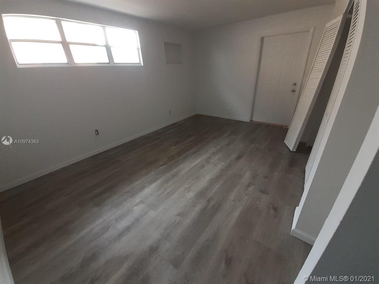 See details / 2822 sq. ft. $ 2021-03-11 0 Photo