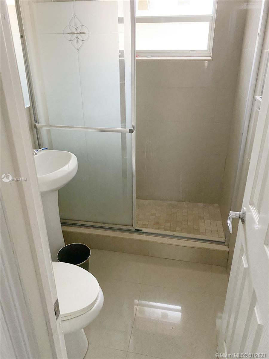See details / 2822 sq. ft. $ 2021-03-11 0 Photo