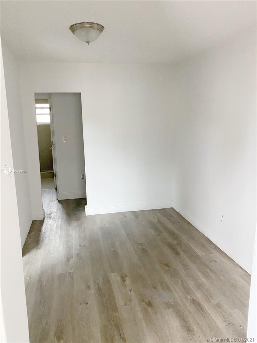 See details / 2822 sq. ft. $ 2021-03-11 0 Photo