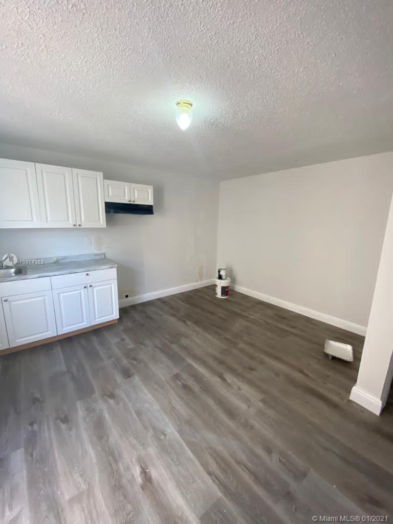 See details / 2822 sq. ft. $ 2021-03-11 0 Photo