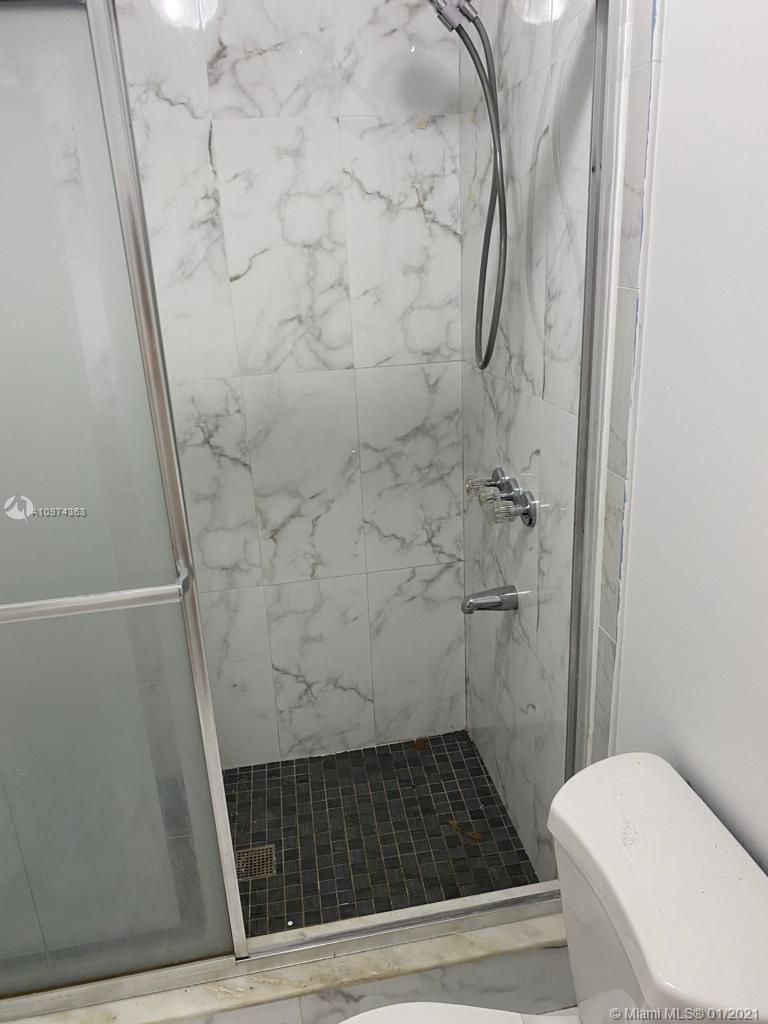 See details / 2822 sq. ft. $ 2021-03-11 0 Photo