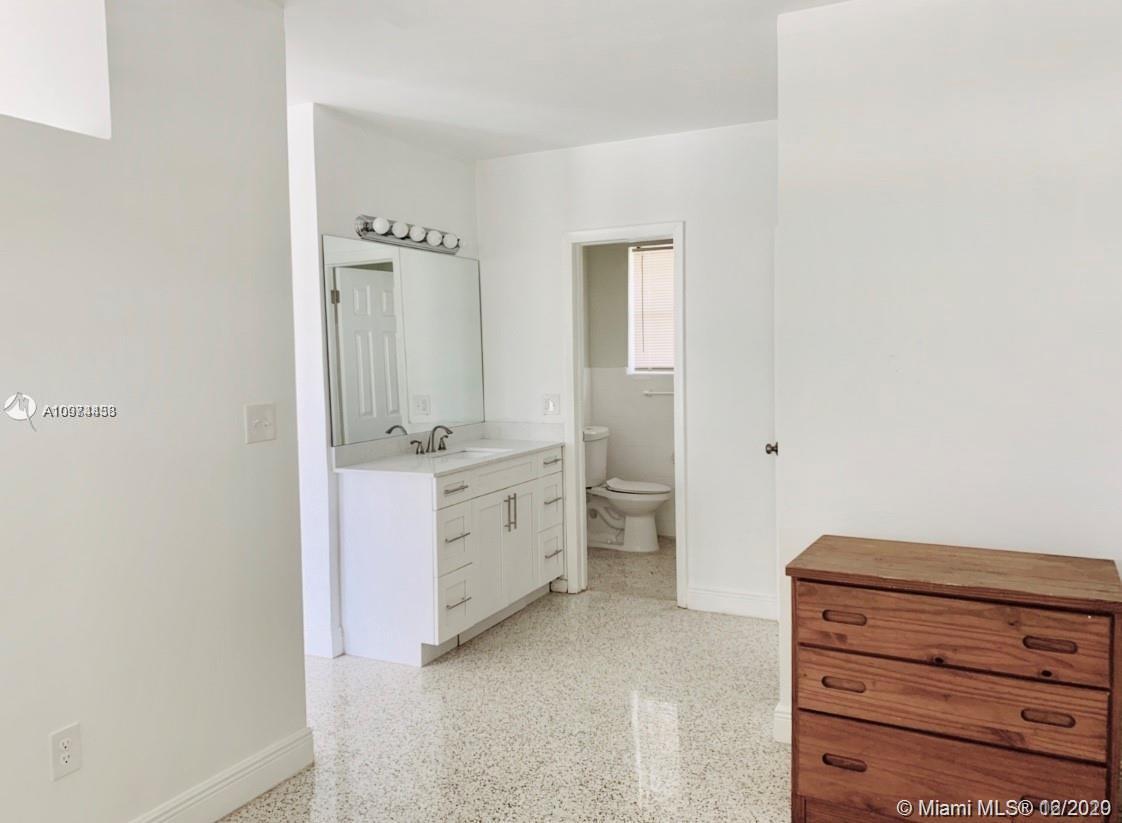 See details / 5037 sq. ft. $ 2020-12-22 0 Photo