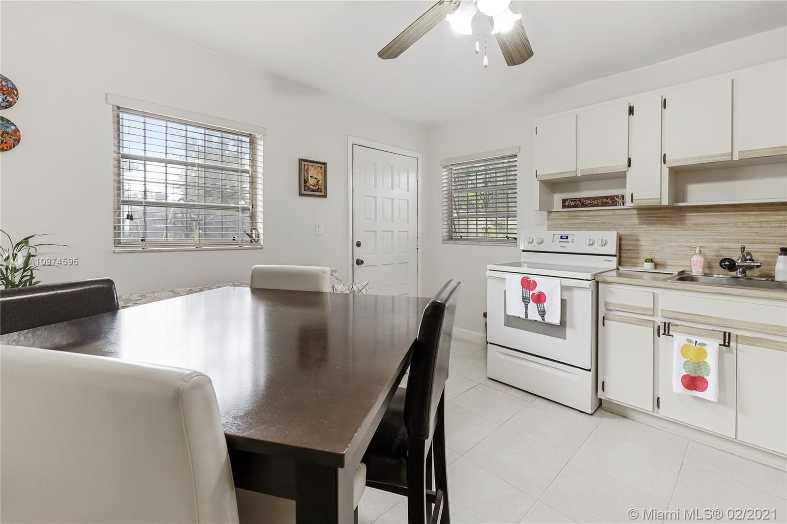 See details / 1844 sq. ft. $ 2021-02-17 0 Photo