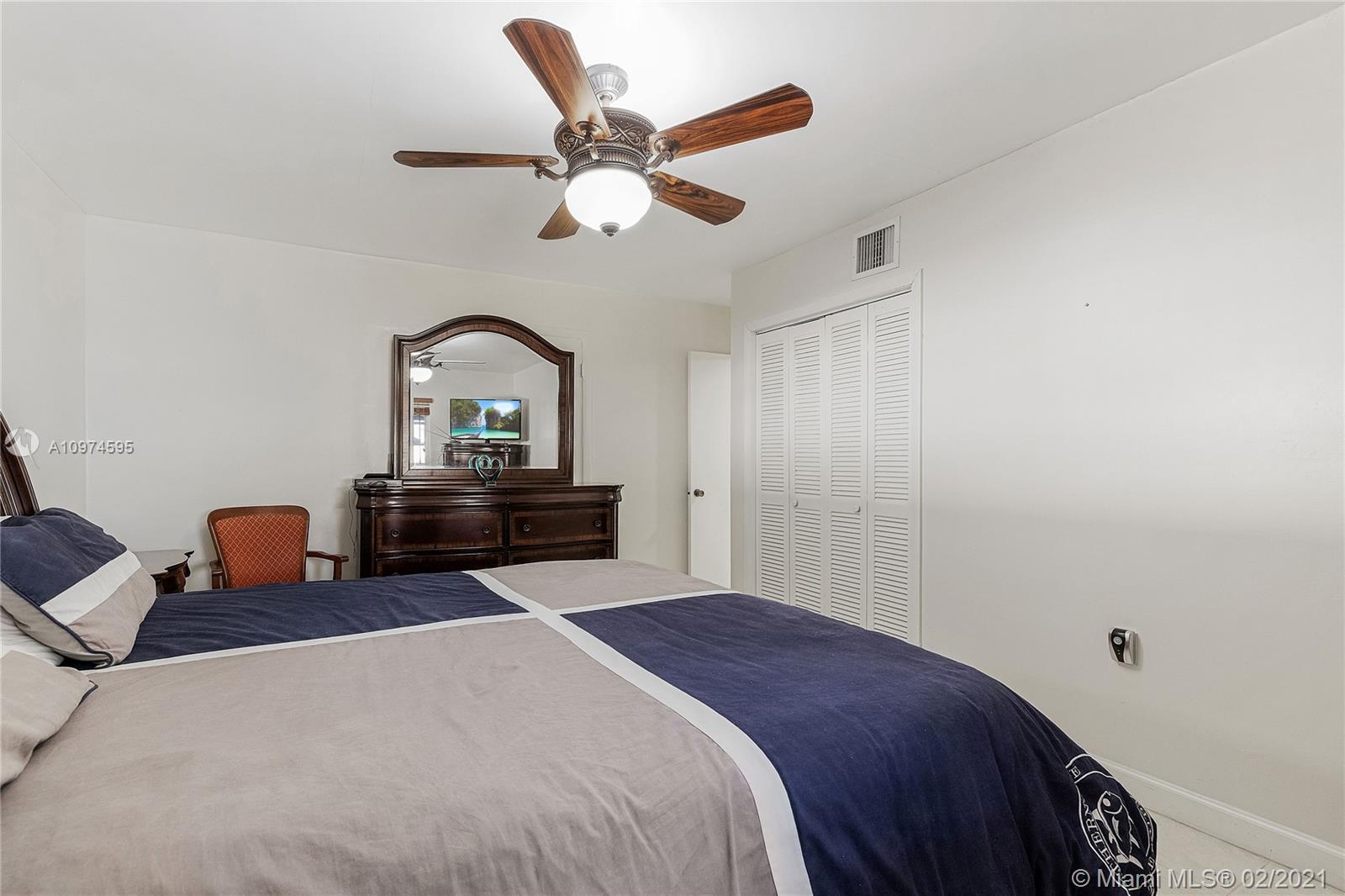 See details / 1844 sq. ft. $ 2021-02-17 0 Photo