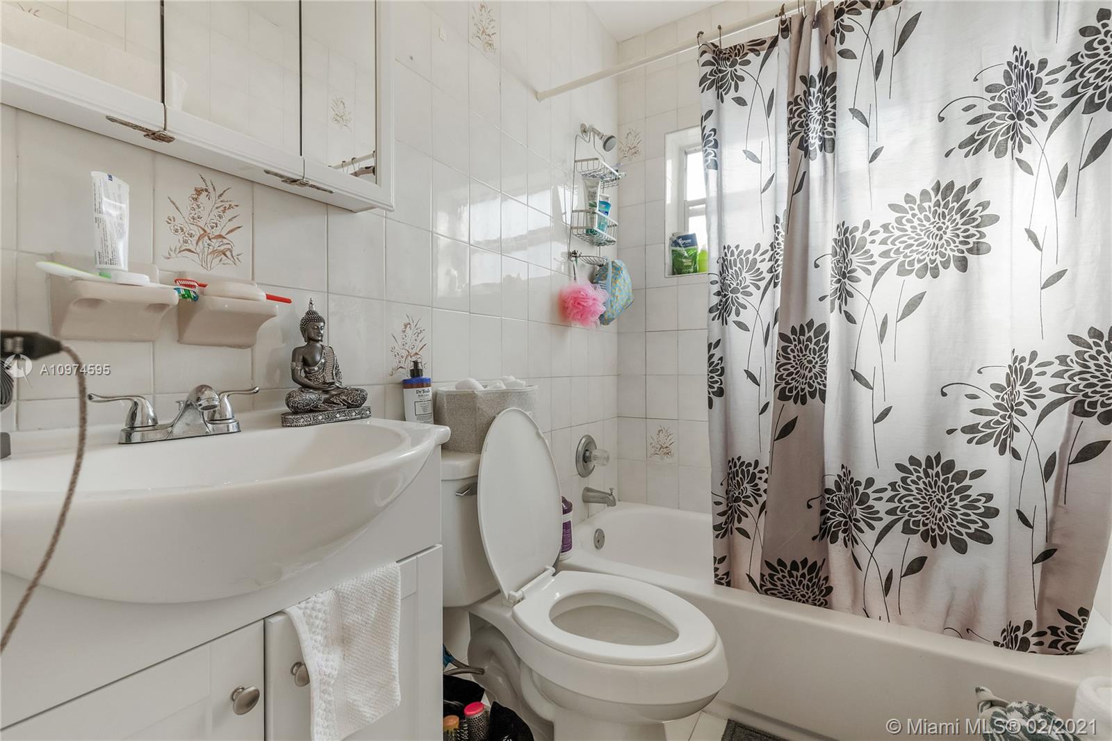 See details / 1844 sq. ft. $ 2021-02-17 0 Photo