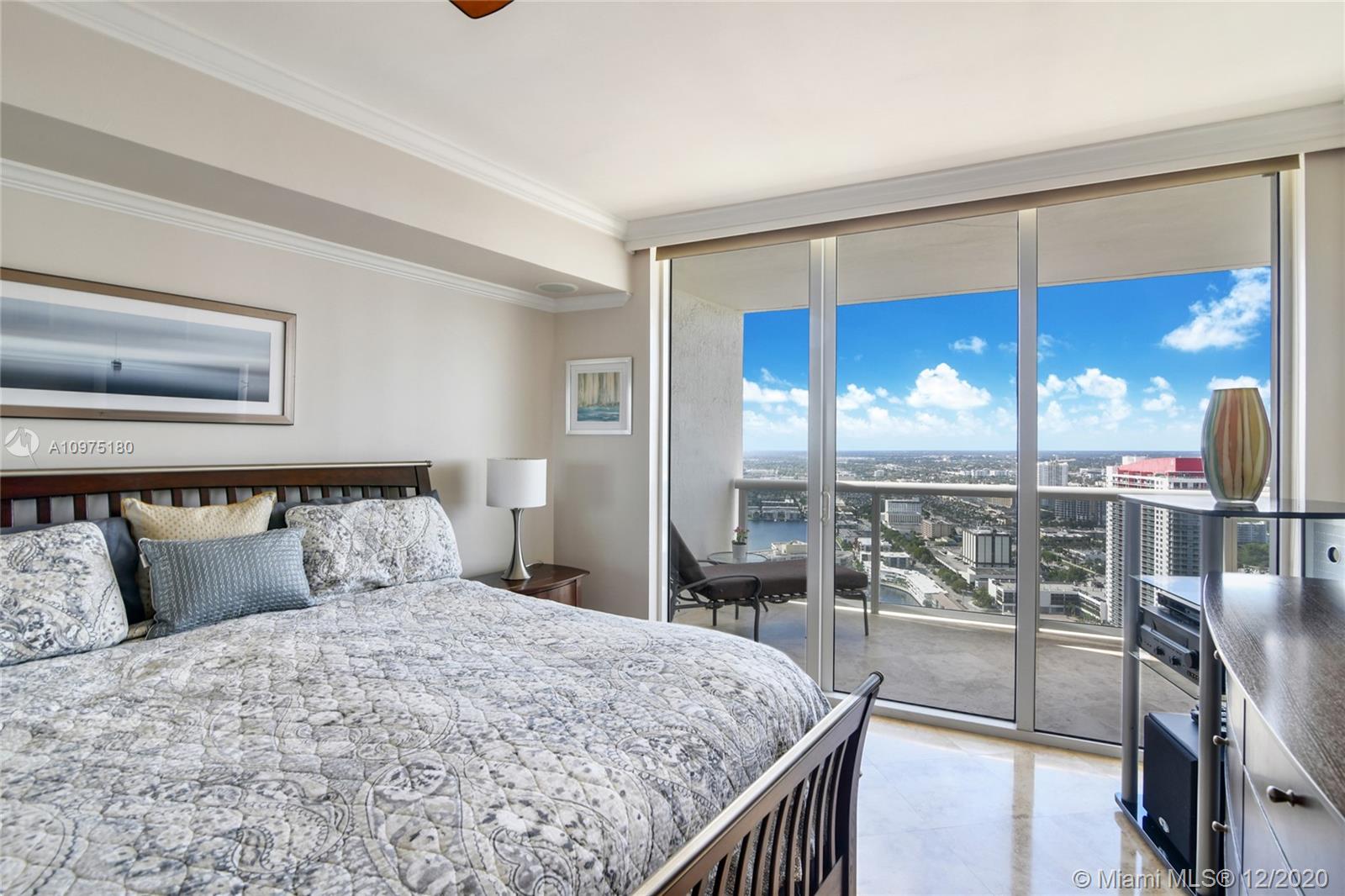 Ver detalles 3906 1 / 1 1086 sq. ft. $ 2020-12-24 0 foto