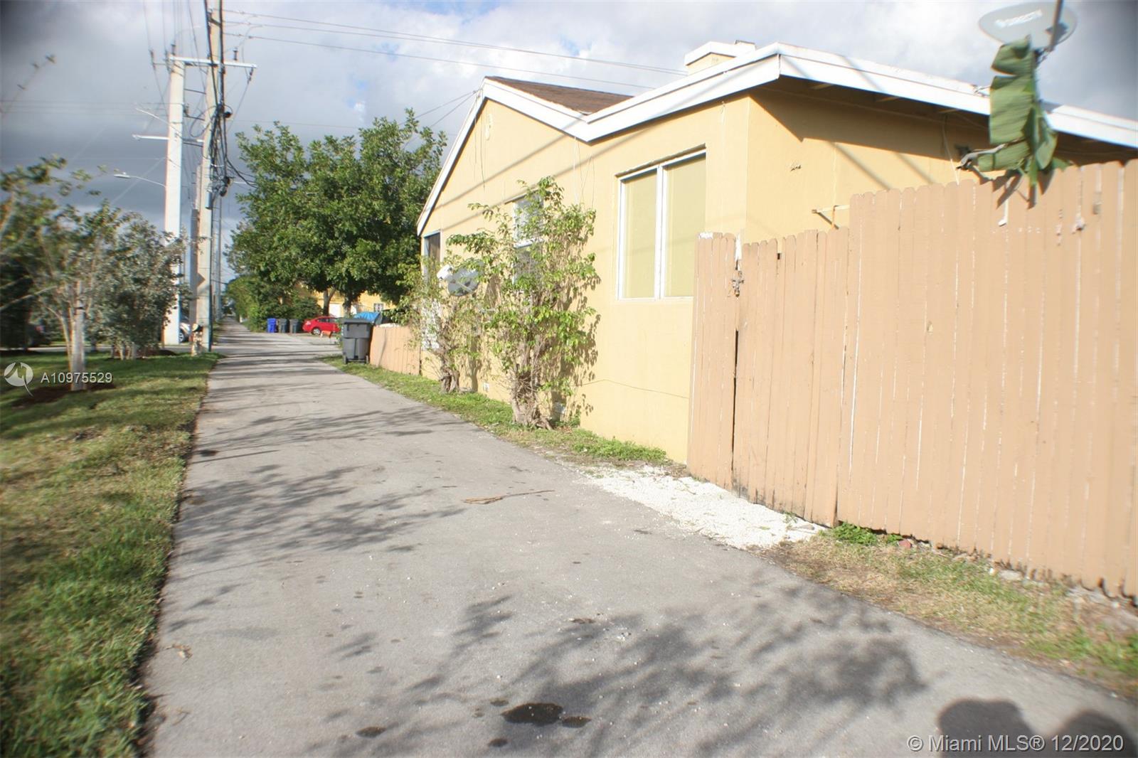 See details / 1716 sq. ft. $ 2020-12-27 0 Photo