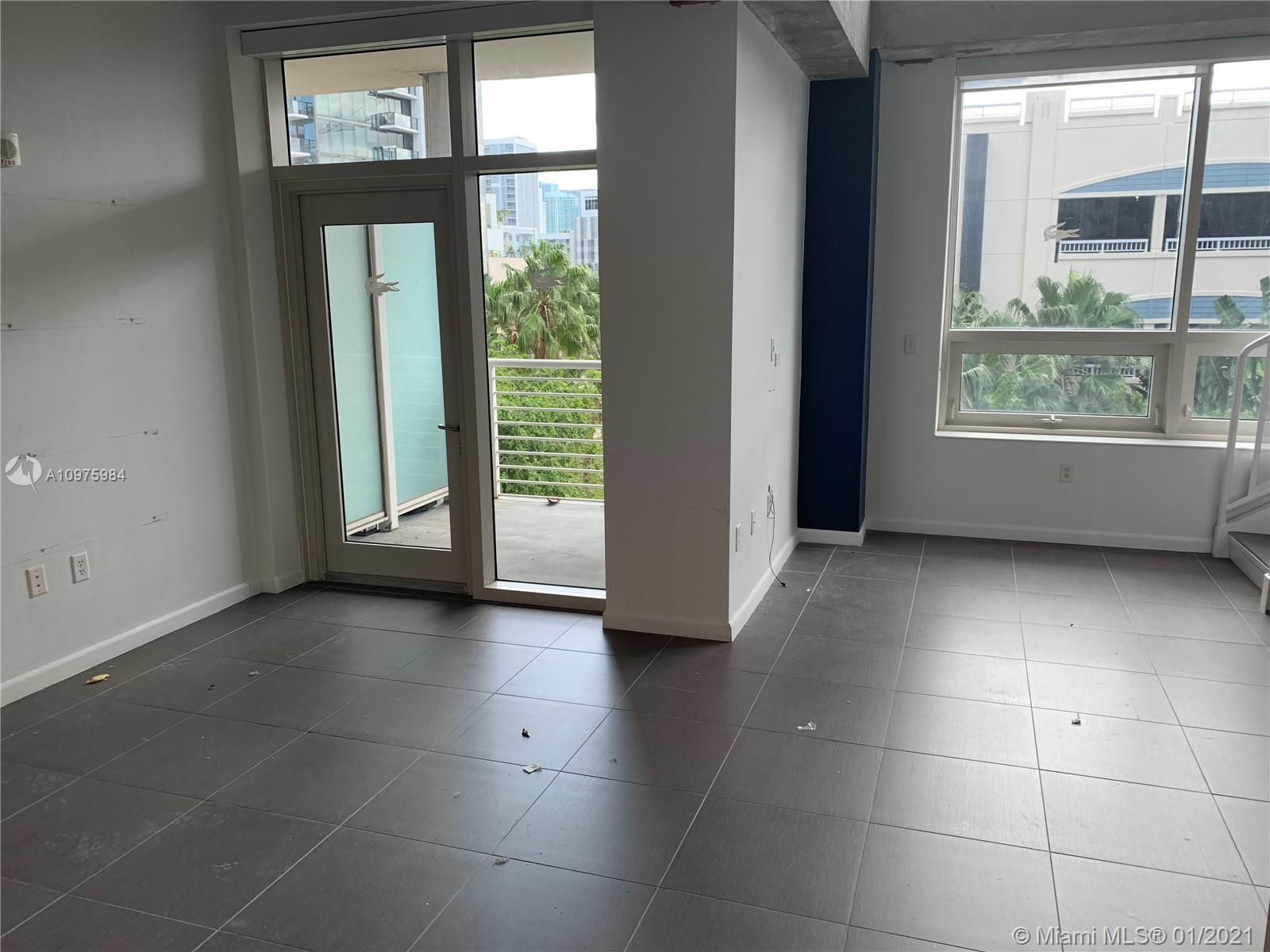 See details 321 / sq. ft. $ 2020-12-28 0 Photo