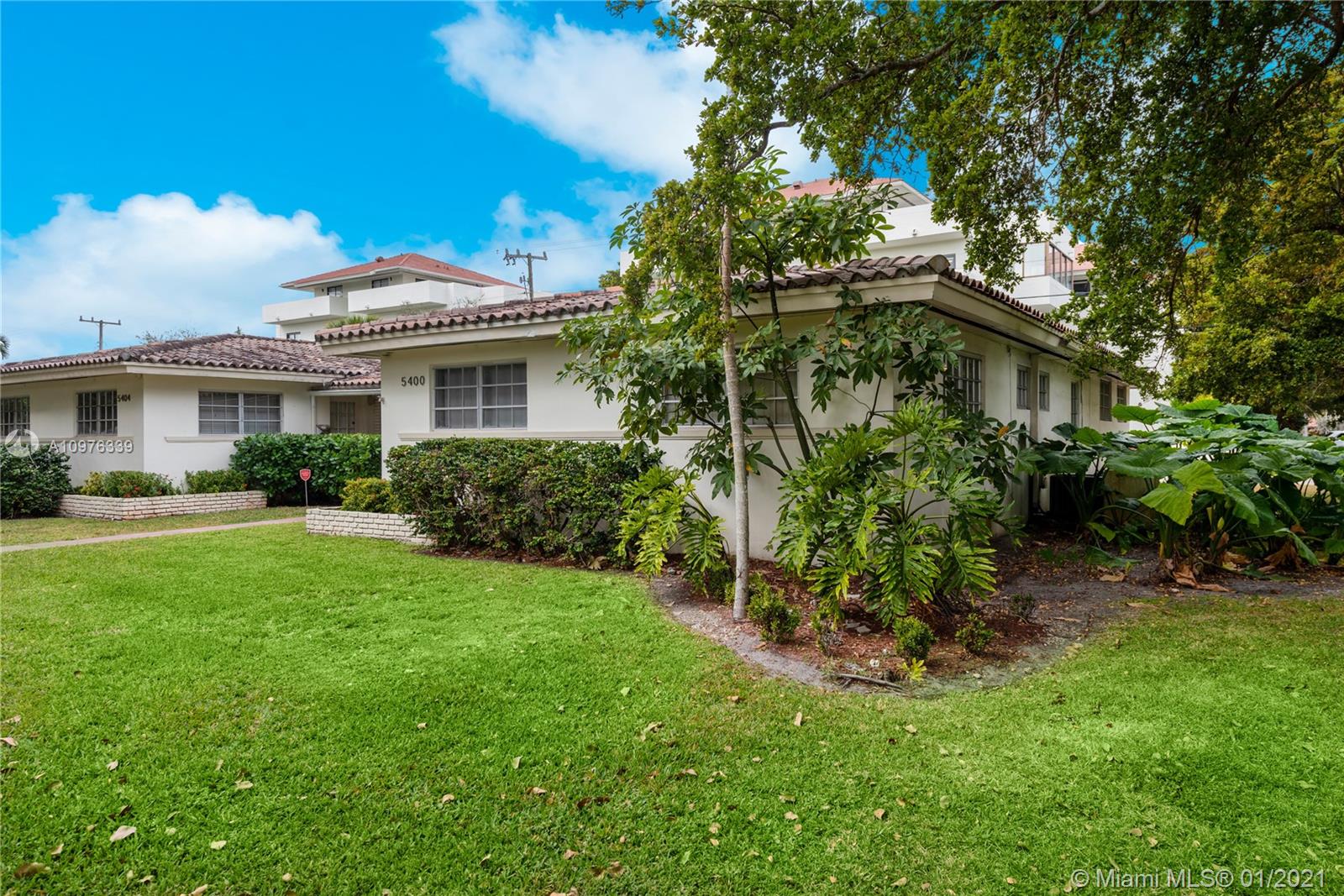 See details / 2700 sq. ft. $ 2020-12-29 0 Photo