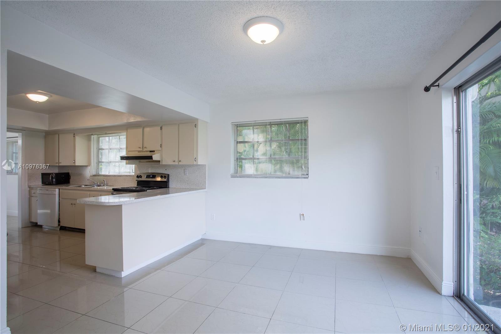 See details / 3184 sq. ft. $ 2020-12-29 0 Photo