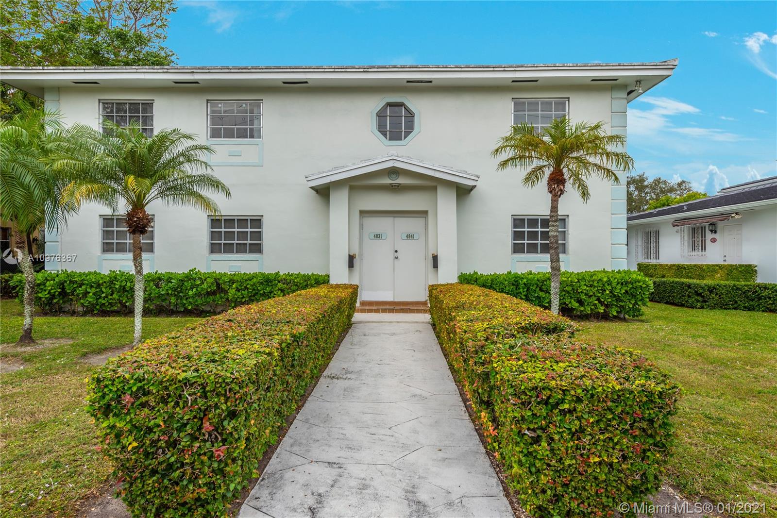 See details / 3184 sq. ft. $ 2020-12-29 0 Photo