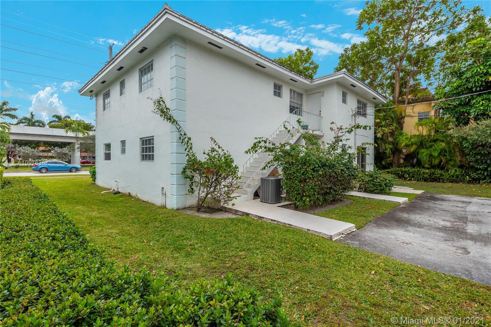 See details / 3184 sq. ft. $ 2020-12-29 0 Photo