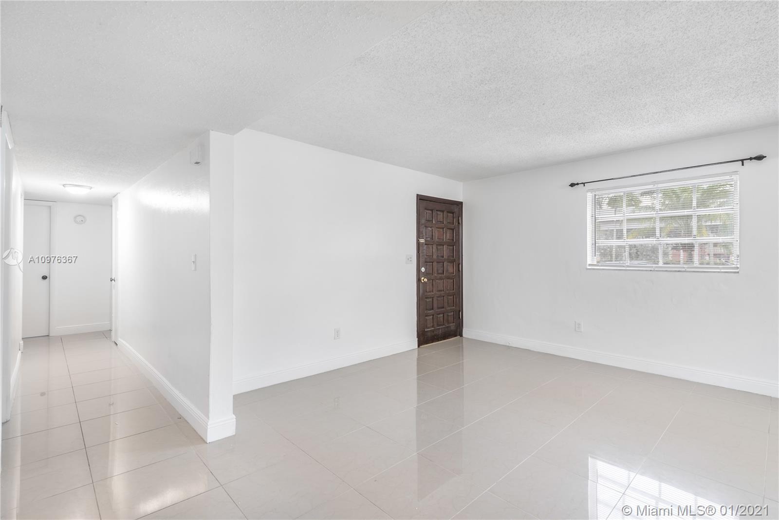 See details / 3184 sq. ft. $ 2020-12-29 0 Photo