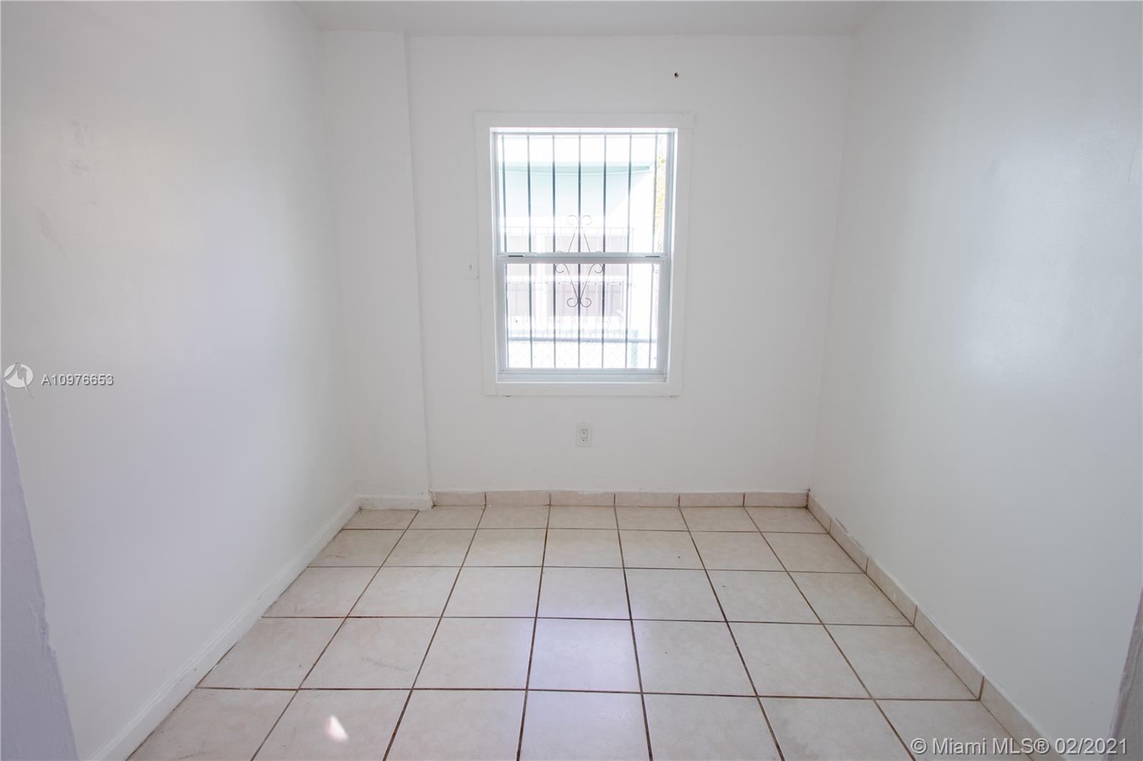 See details / 1875 sq. ft. $ 2021-03-18 0 Photo