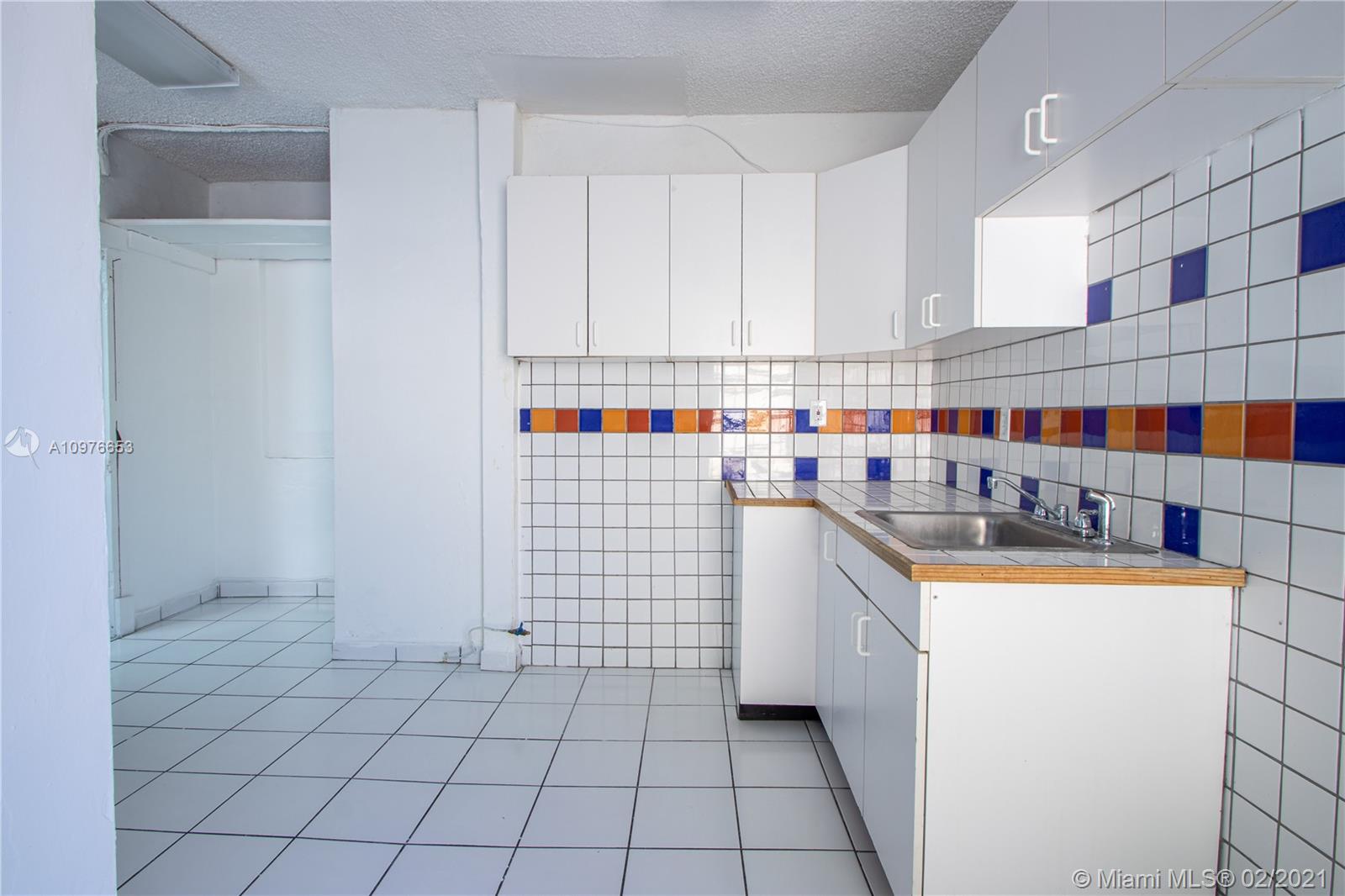 See details / 1875 sq. ft. $ 2021-03-18 0 Photo
